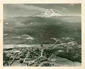 arial of Eatonville at the time of building the airport