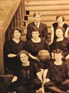 1916 EHS Girl's Basketball Team
