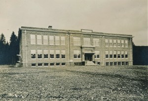 1915 High school. Landscaping is underway.